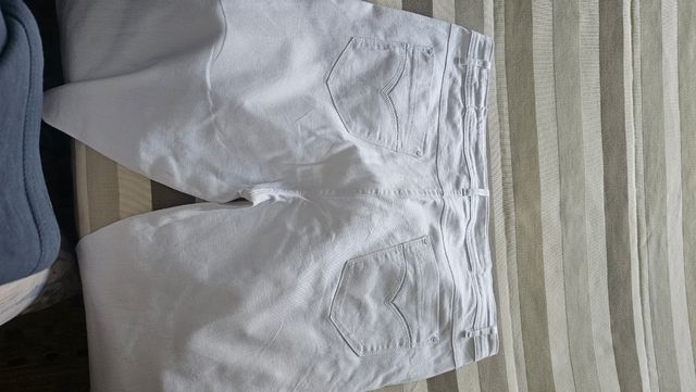 Pantalón blanco