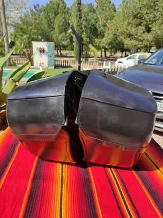 Alforjas de cuero Harley Davidson