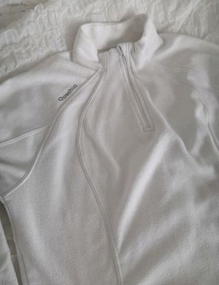 Sudadera polar blanca