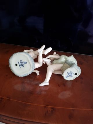 Dos figuras de porcelana  D'Avila