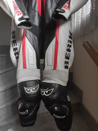 MONO CUERO BERIK. Talla M/48