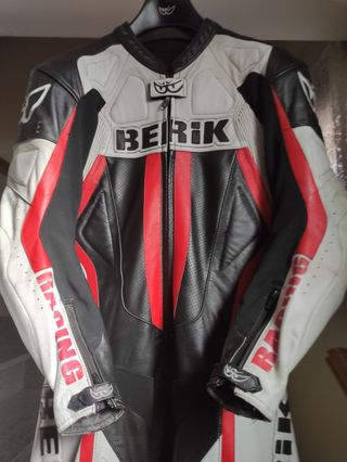 MONO CUERO BERIK. Talla M/48