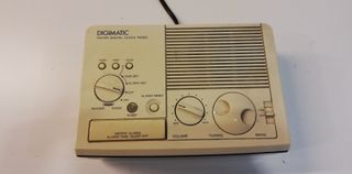 VINTAGE Radio reloj despertador. Digimatic