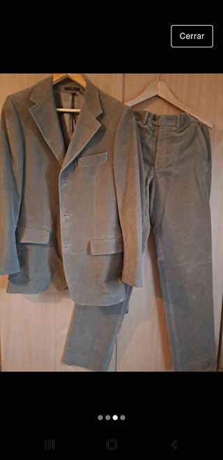 Traje de terciopelo Zara