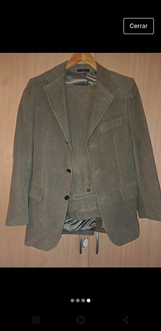 Traje de terciopelo Zara