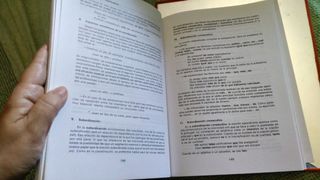 Libro de Lengua española de COU. ED AGORA