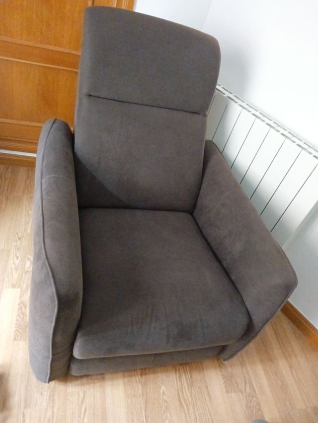 sillón reclinable con palanca