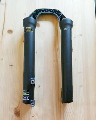 Botellas Horquilla DVO SAPPHIRE D1 27,5" 15x110mm.