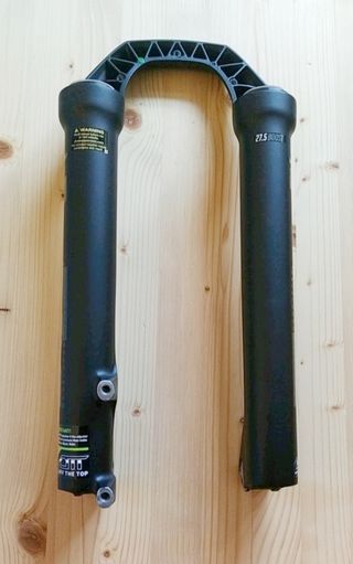 Botellas Horquilla DVO SAPPHIRE D1 27,5" 15x110mm.