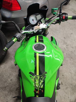 Kawasaki z1000