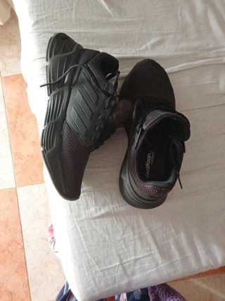 zapatillas Adidas confort tipo Skechers 