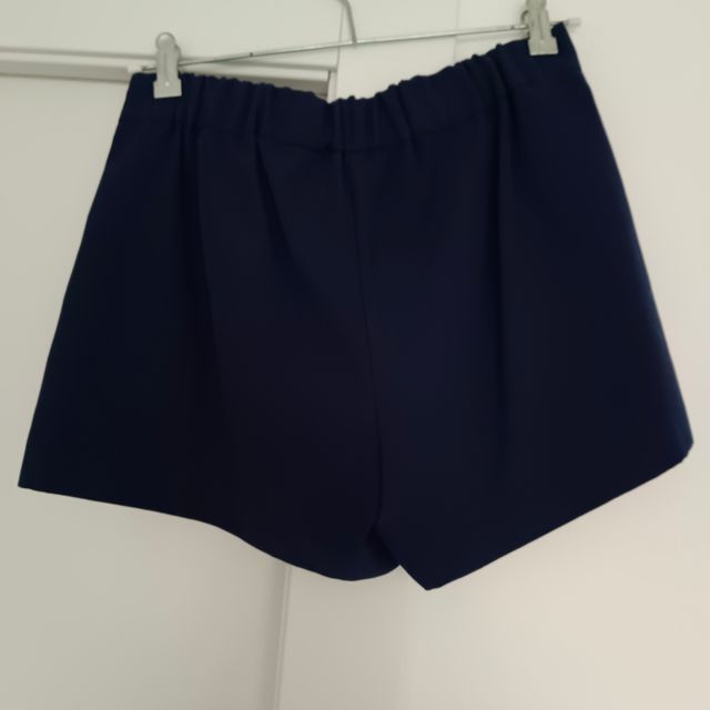 1€: Pantalón corto Easy Wear T.36