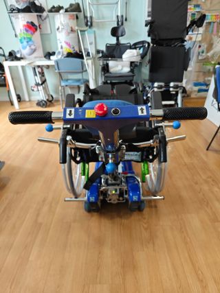 Oruga sube escaleras