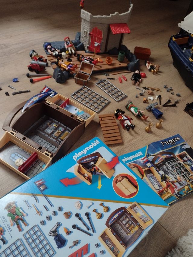 Playmobil juego barco pirata + varios.