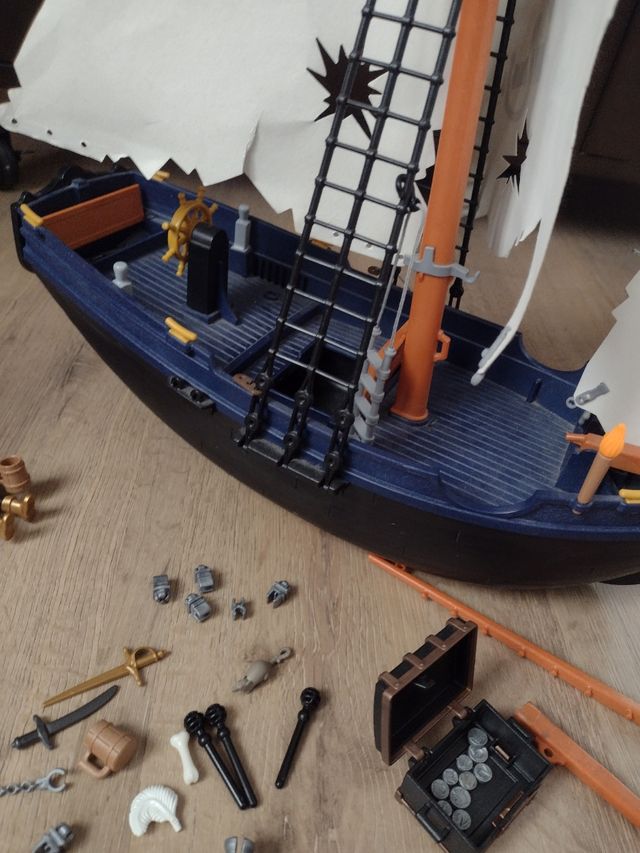 Playmobil juego barco pirata + varios.