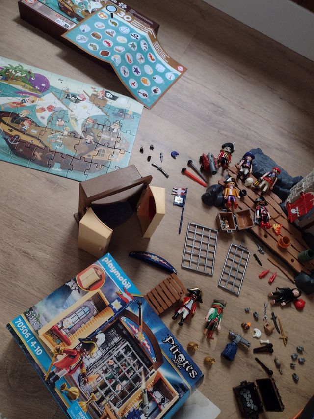 Playmobil juego barco pirata + varios.