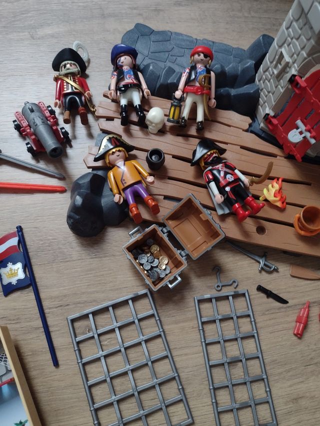 Playmobil juego barco pirata + varios.