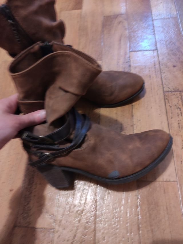 Botín marrón