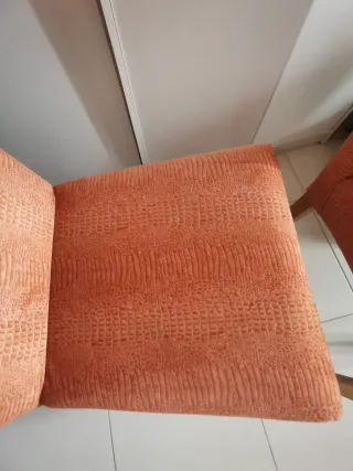 Sillas Madera y Tela, Precio por 1, Disponibles 5