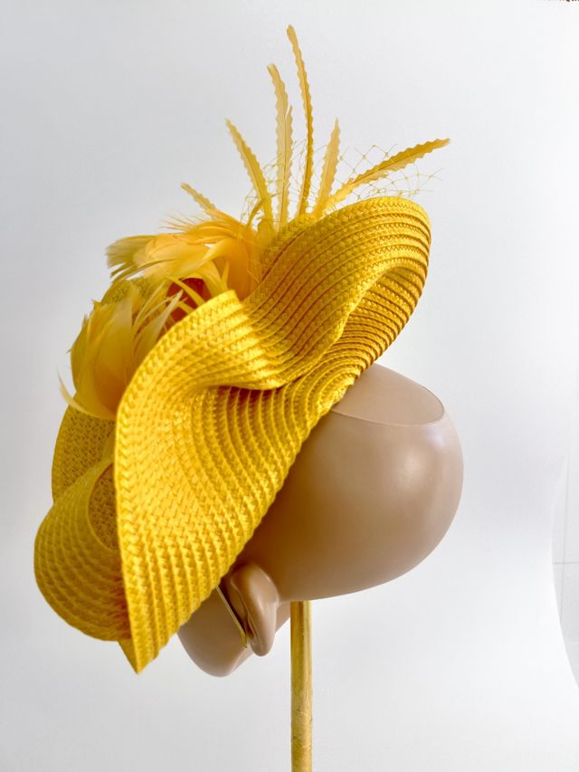 PAMELA TOCADO DE BODA AMARILLO (NUEVO) LEER