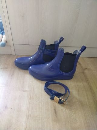Botas de agua. Talla 37