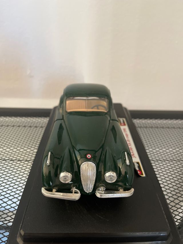 Coche Jaguar XK 120 coupé - 1948