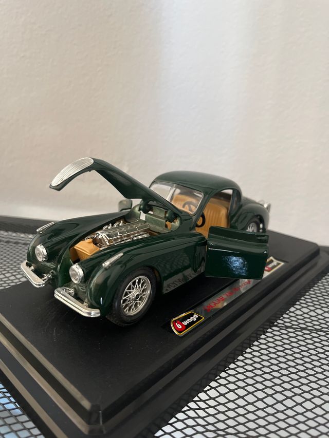 Coche Jaguar XK 120 coupé - 1948