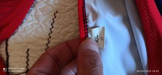 Bikini con aros rojo y azúl marino