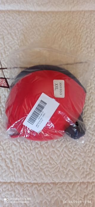 Bikini con aros rojo y azúl marino