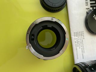 Vendo Tamron 90 mm f2.5 SP Macro 52BB + adaptador