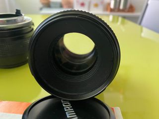 Vendo Tamron 90 mm f2.5 SP Macro 52BB + adaptador