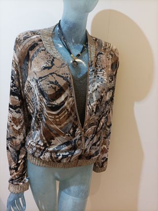 Bomber estampada