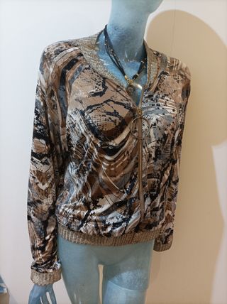 Bomber estampada