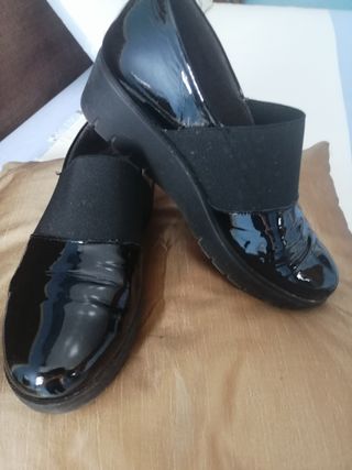 zapatos, Marca pitillos. 
