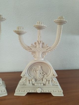 Pareja de candelabros, portavelas