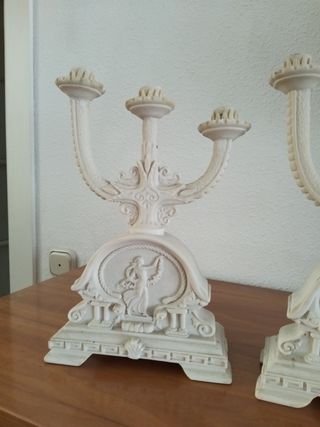 Pareja de candelabros, portavelas