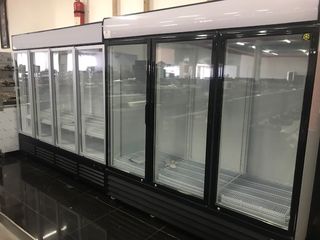Armario expositor 3 puertas 2 metros