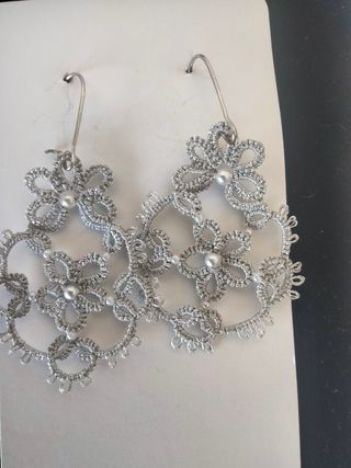 Pendientes gris plata