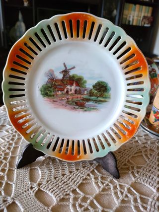 PLATO CALADO ANTIGUO DECORATIVO VIDRIADO