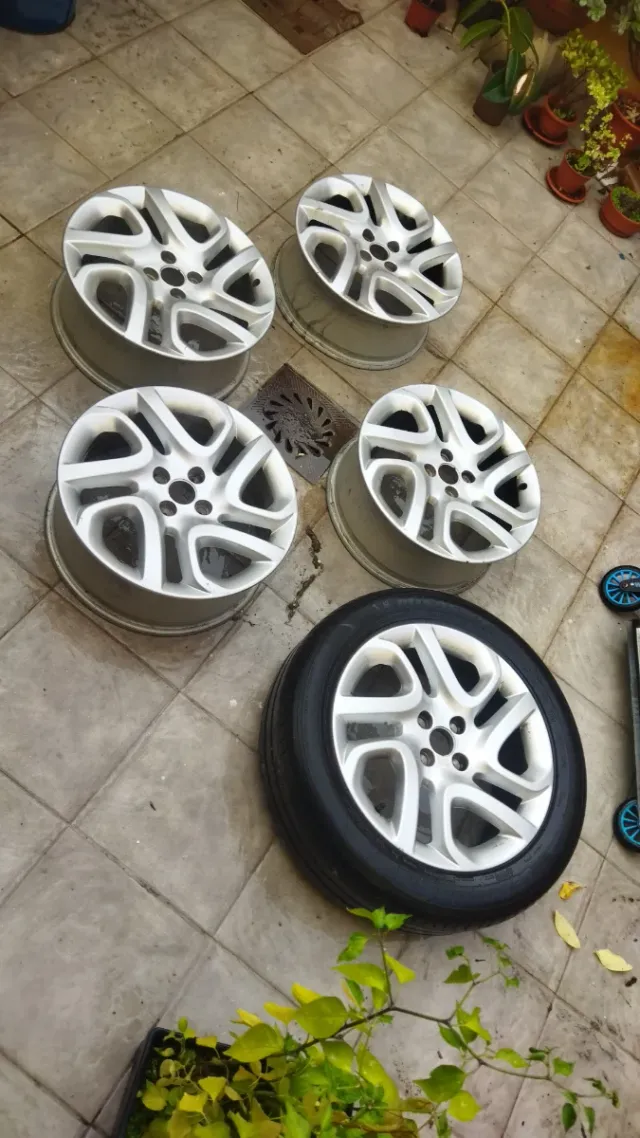 4 +1 de regalo Llantas 17