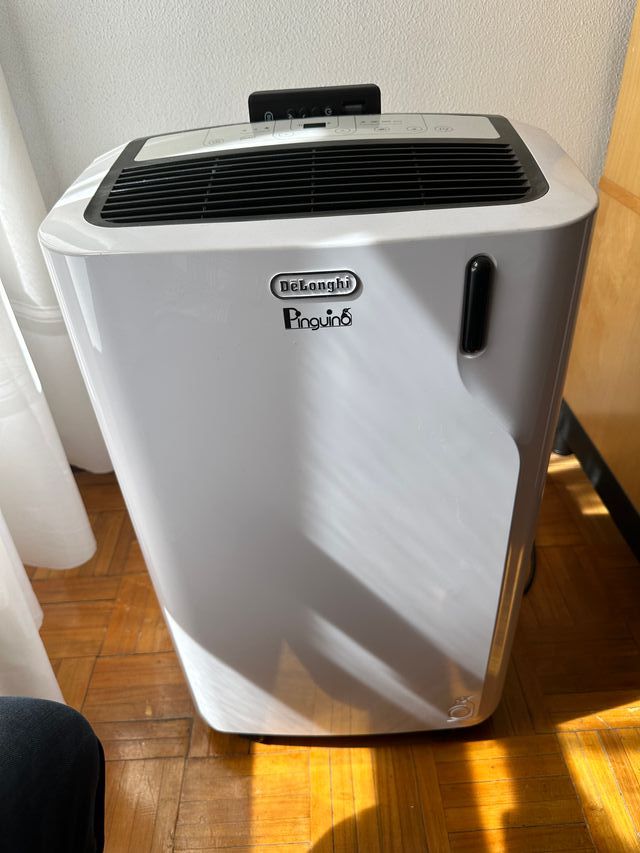 Pingüino DeLonghi PAC EM90 SILENT de segunda mano por 300 EUR en Madrid
