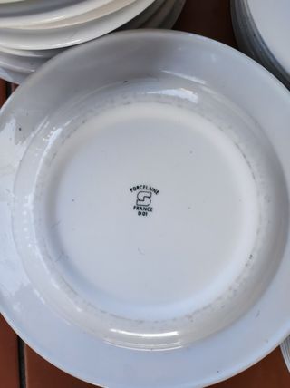 juego de 59 platos planos porcelana.hosteleria,ret