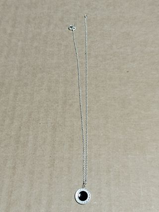 Gargantilla con colgante