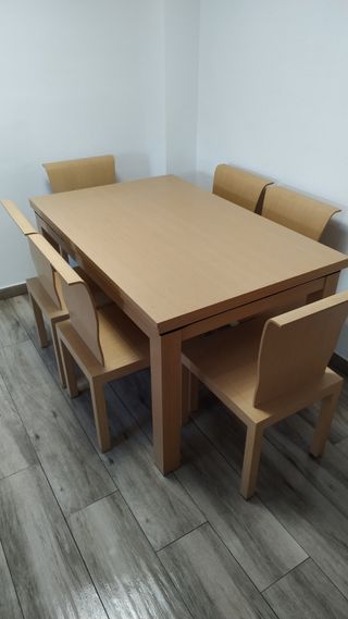 Conjunto de mesa Salón madera extraible y 6 sillas