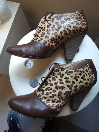 Zapato abotinado "Cuplé"