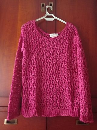 Jersey calado de entretiempo.