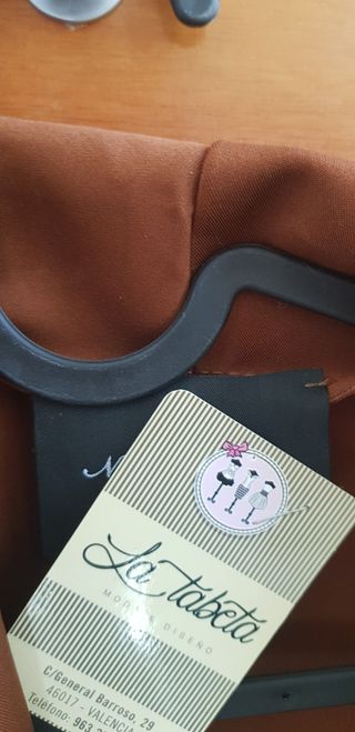 Gabardina marron tipo ante