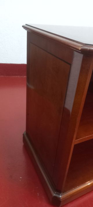 mesita televisor