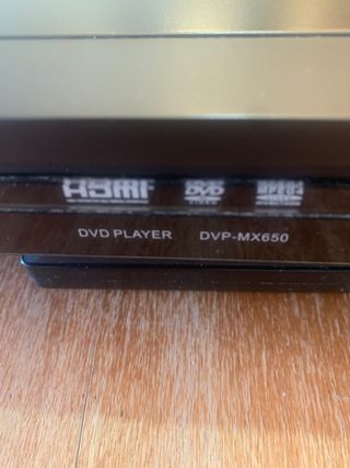 DVD SUNSTECH  MX 650 ( MUY BUEN ESTADO  )