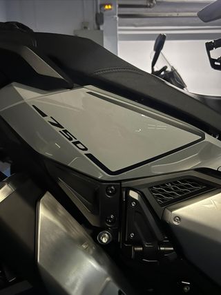 Pegatinas para cachas honda xadv 750